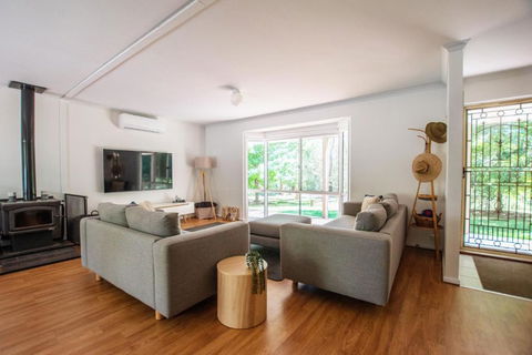 Nirvana - Accommodation Guide 3