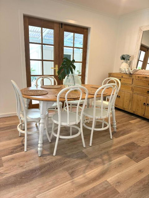 Noraville Hamptons Style Beach House - Accommodation Asia 1