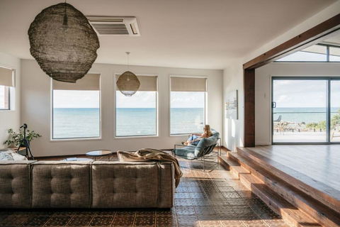 Novo Luxury Apartment Penguin Accommodation Itas - Accommodation Asia 3