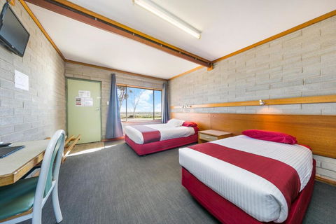 Nullarbor Roadhouse - Accommodation Asia 1