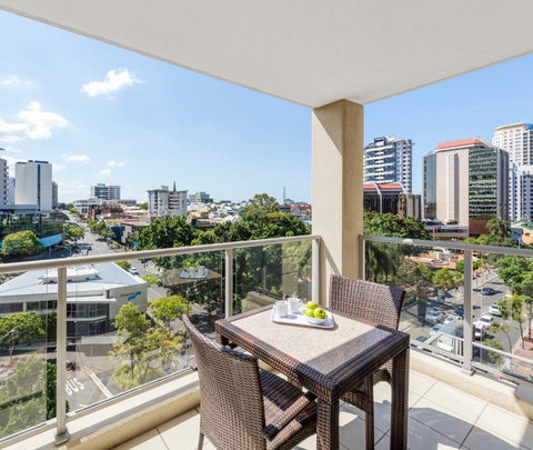 Oaks Brisbane Lexicon Suites - Accommodation Guide 3