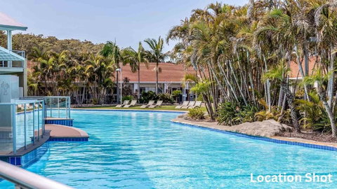 Oaks Pacific Blue Pool Spa More In Complex - Accommodation Guide 1