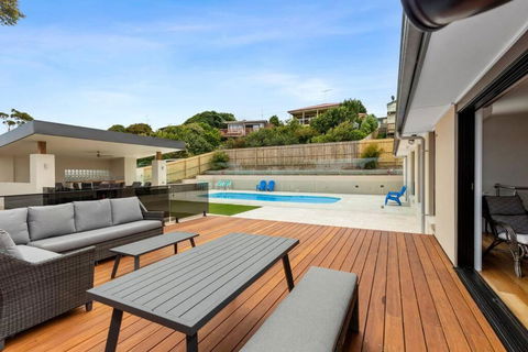 OASIS ON SUNSET - Tranquility Close To The Ocean - Accommodation Guide 2