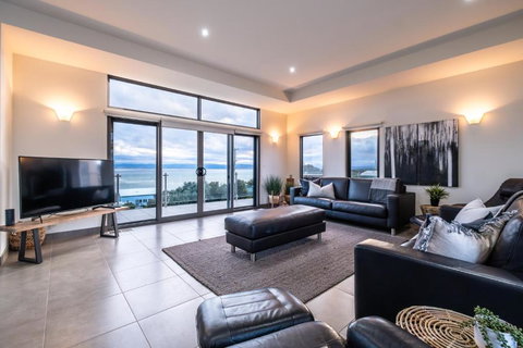 Oceaan 101 - Freycinet Holiday Houses - Accommodation Guide 0