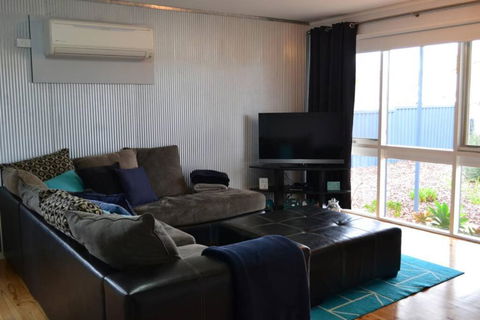 Ocean Breeze - Accommodation Asia 1
