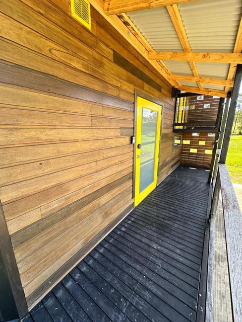 Ocean Breeze Tiny House - Ocean And Lake View - Accommodation Asia 3