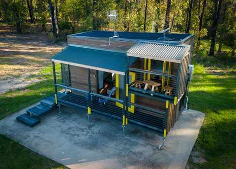 Ocean Breeze Tiny House - Ocean And Lake View - Accommodation Asia 0