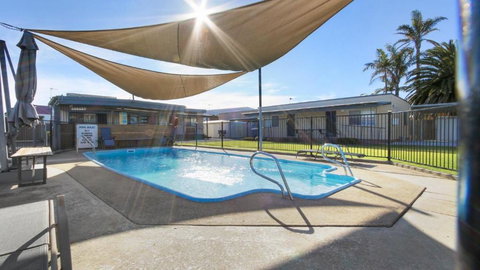 Ocean Bridge Lakes Entrance - Accommodation Asia 2