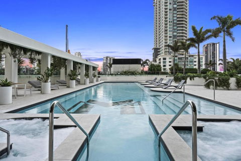 OCEAN Views In Beachside 2-Bedroom Unit - Q Stay - Accommodation Guide 3