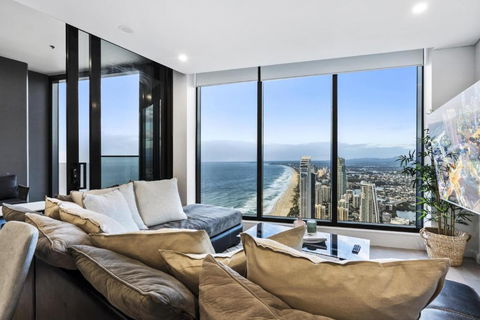 OCEAN Views In Beachside 2-Bedroom Unit - Q Stay - Accommodation Guide 0