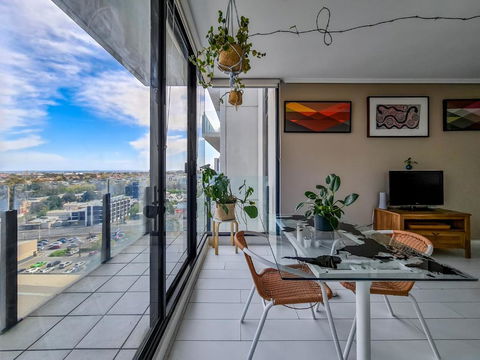 Ocean View Apartment Close To CBD With Indoor Pool. - Accommodation Asia 0