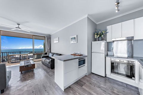 OCEAN VIEWS 16 Pool & Spa Wi-FI - Accommodation Guide 2