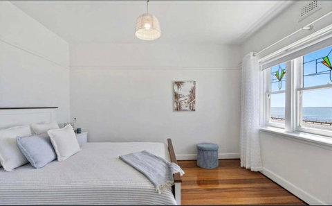 Ocean Views & City Convenience Perfect Getaway - Accommodation Asia 3