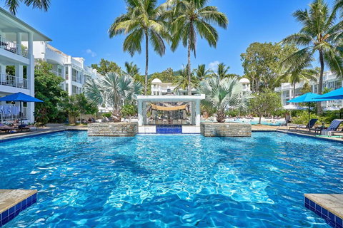 Oceanfront Penthouse Apartment Beach Club Palm Cove - Accommodation Guide 3