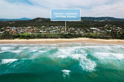 Oceanfront Sandy Beach Couples Getaway - Accommodation Guide 3
