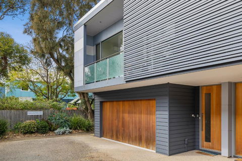 OG- By The Sea, 400m To Beach - Accommodation Guide 0
