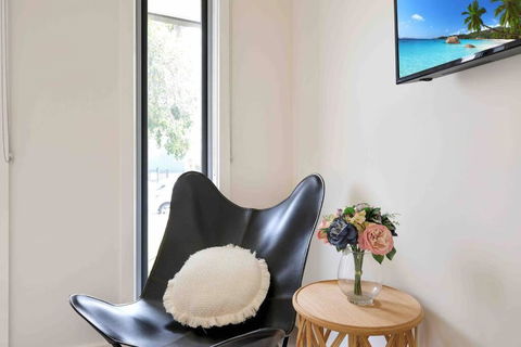 OG Spa Retreat- 3 Bedroom, Spa, Central, Aircon - Accommodation Guide 3