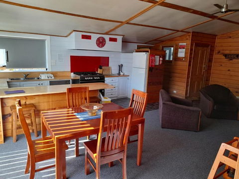 Old School Rocky Cape Guesthouse - Accommodation Asia 3