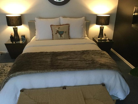 Olivi - Accommodation Asia 1