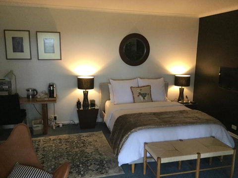 Olivi - Accommodation Asia 2