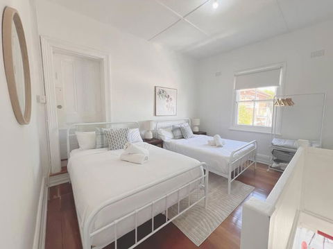 One Bedroom Loft Close To Ashfield Station - Accommodation China 0