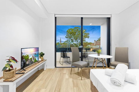 Peaceful Studio In Summer Hill - Accommodation Guide 1