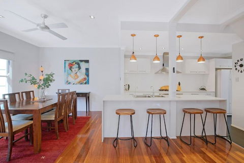 Paddington Cottage - A Classic Queenslander Stay - Accommodation Asia 3