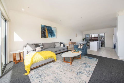 Page Seven By Property Mums - Accommodation Asia 2