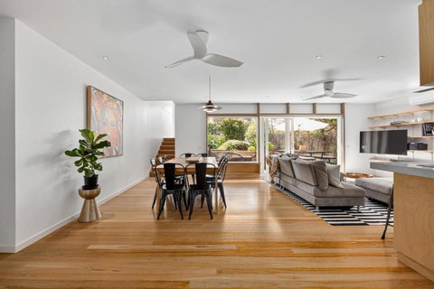 Palm Springs Oasis - Accommodation Asia 1