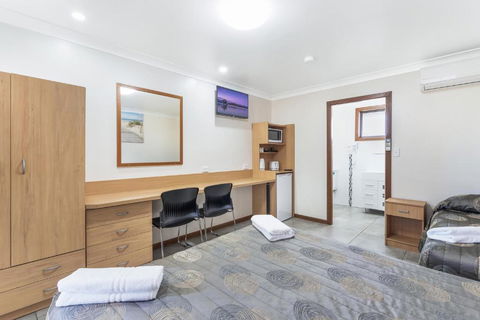 Palm Valley Motel - Accommodation Asia 1