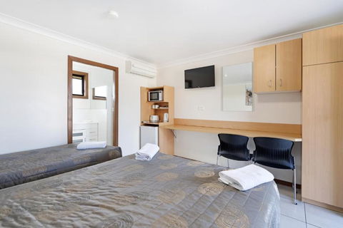Palm Valley Motel - Accommodation Asia 2
