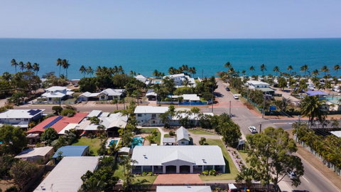 Palm View Holiday Apartments - Accommodation Asia 2