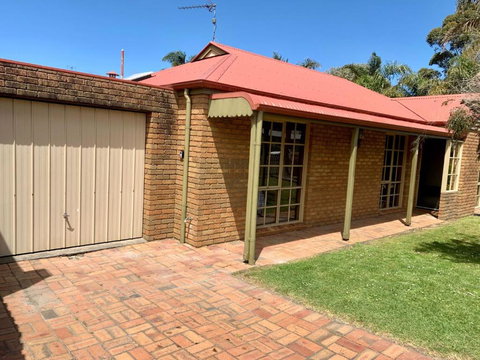 Palm Waters 1 - Accommodation Asia 2