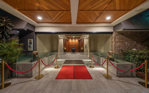 Palms Hotel - Accommodation Asia 0
