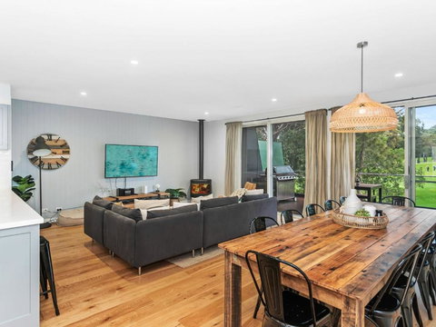 Pandanas Apartments 15A - Accommodation Asia 2