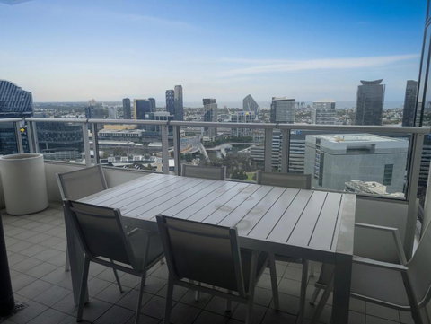 Panoramic Docklands Apartment - Accommodation Asia 1