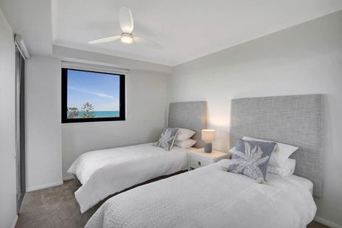 Panoramic Ocean View 2 Bed 2 Bath - Accommodation Guide 2