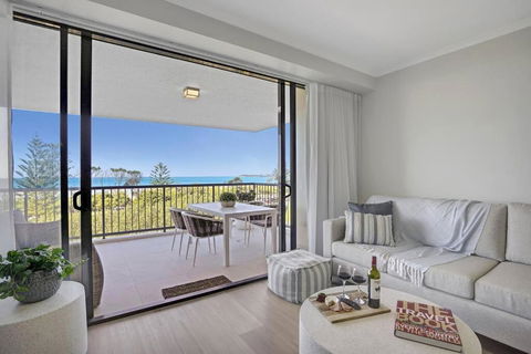 Panoramic Ocean View 2 Bed 2 Bath - Accommodation Guide 3