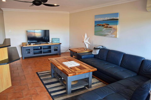 Paragon Apartment 7 - Bring Your Own Linen. - Accommodation Asia 2