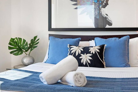 Park Views & Luxe Amenities In Broadbeach - Accommodation Asia 0