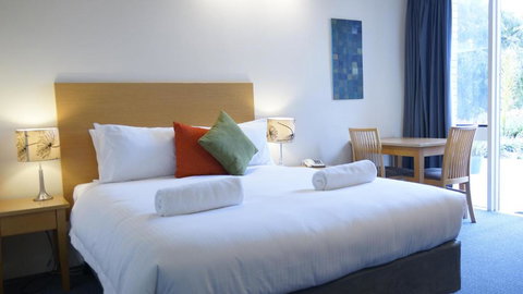 Parkwood Motel & Apartments - Accommodation Asia 1