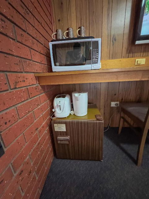 Pastoral Hotel Motel Echuca CBD - Accommodation Guide 3