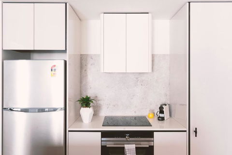 Patio Mt View 1BR Apt In CBD Near ANU And Museum With Free Parking And WiFi - Accommodation Asia 2