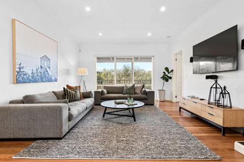 Peaceful Retreat With Gas Heated Plunge Pool - Accommodation Asia 2