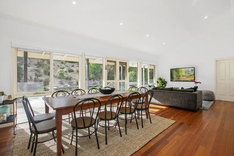 Peaceful Retreat With Gas Heated Plunge Pool - Accommodation Asia 1