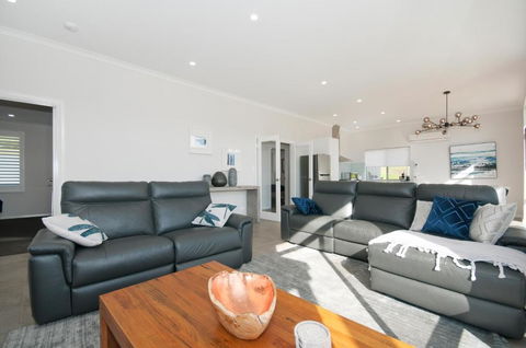 Peaceful Ridge Resort - Accommodation Guide 2