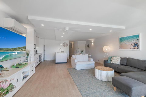 Peaceful Riverside Living, Noosa Heads - Accommodation Asia 2