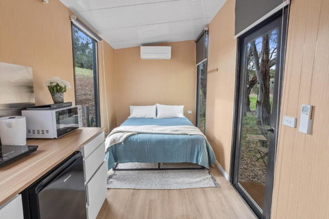 Pedlar Creek Tiny House By Tiny Away - Accommodation Asia 3