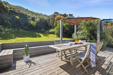 Pelican Views - Fairhaven - Accommodation Asia 1