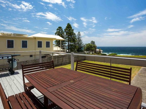 Peninsula 180 Gerroa - Accommodation Guide 0